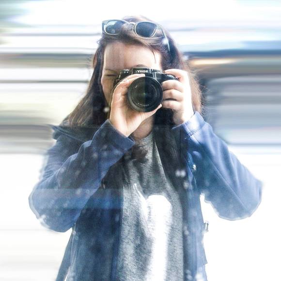 Meet your Posher, Kamila - Picture 1 of 1